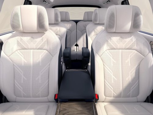 Zeekr 9X in China – brand’s first REEV, 2.0T, 3-motor AWD, up to 1,400 PS, 380 km EV range, fr RM276k