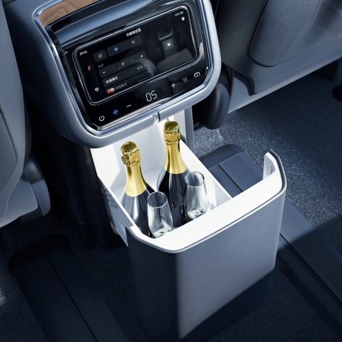 Zeekr 9X in China – brand’s first REEV, 2.0T, 3-motor AWD, up to 1,400 PS, 380 km EV range, fr RM276k