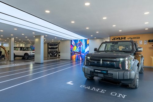 iCaur Damansara by Carramax Luxe opens – brand’s seventh dealership is new flagship outlet in Malaysia