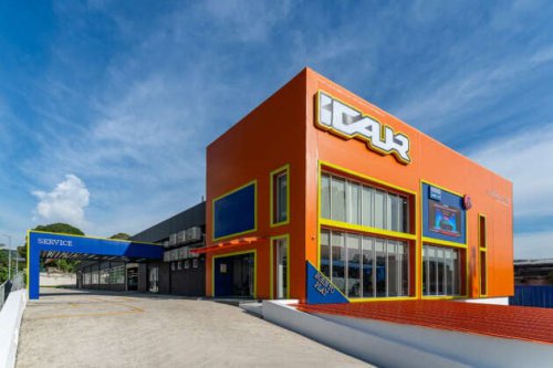 iCaur Damansara by Carramax Luxe opens – brand’s seventh dealership is new flagship outlet in Malaysia
