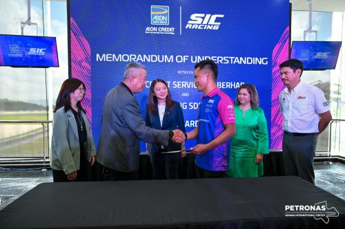 2025 MotoGP: Hakim makes home track Moto3 debut