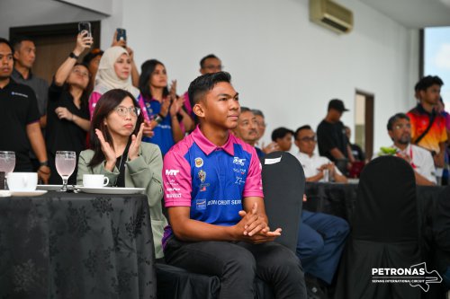 2025 MotoGP: Hakim makes home track Moto3 debut