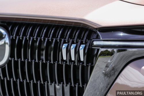 Mazda CX-80 2.5G PHEV AWD in Malaysia – three-row SUV, captain seats, 65 km NEDC EV range; RM297k