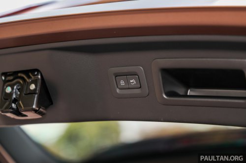 Mazda CX-80 2.5G PHEV AWD in Malaysia – three-row SUV, captain seats, 65 km NEDC EV range; RM297k