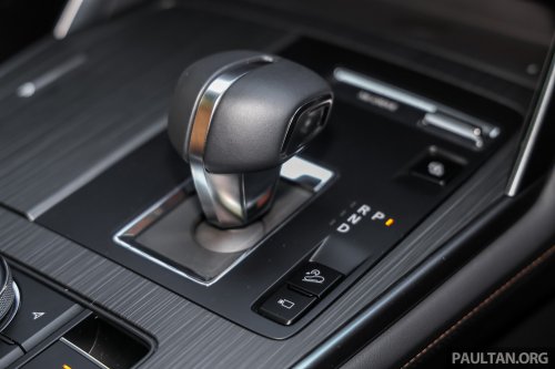 Mazda CX-80 2.5G PHEV AWD in Malaysia – three-row SUV, captain seats, 65 km NEDC EV range; RM297k