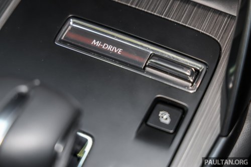 Mazda CX-80 2.5G PHEV AWD in Malaysia – three-row SUV, captain seats, 65 km NEDC EV range; RM297k