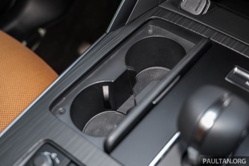 Mazda CX-80 2.5G PHEV AWD in Malaysia – three-row SUV, captain seats, 65 km NEDC EV range; RM297k