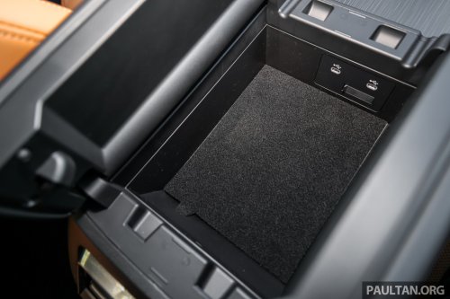 Mazda CX-80 2.5G PHEV AWD in Malaysia – three-row SUV, captain seats, 65 km NEDC EV range; RM297k