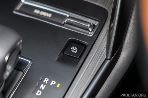 Mazda CX-80 2.5G PHEV AWD in Malaysia – three-row SUV, captain seats, 65 km NEDC EV range; RM297k