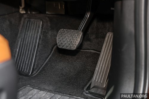 Mazda CX-80 2.5G PHEV AWD in Malaysia – three-row SUV, captain seats, 65 km NEDC EV range; RM297k