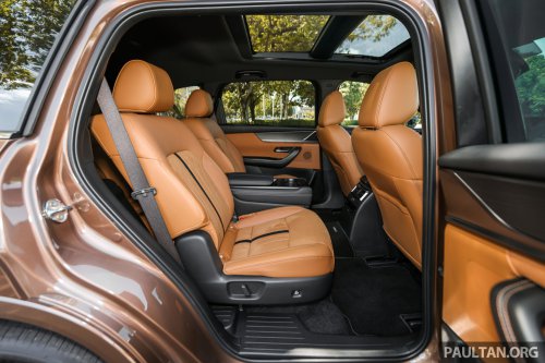 Mazda CX-80 2.5G PHEV AWD in Malaysia – three-row SUV, captain seats, 65 km NEDC EV range; RM297k