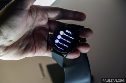 Perodua P-Go smartwatch – 1.43″ AMOLED; HR, sleep, blood pressure/O2 monitor; works as car key, RM950