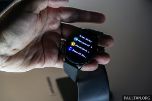 Perodua P-Go smartwatch – 1.43″ AMOLED; HR, sleep, blood pressure/O2 monitor; works as car key, RM950