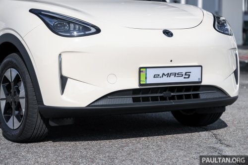 2027 Geely Xingyuan/EX2 spied – new wheels, column shifter; more range for Proton eMas 5 twin?