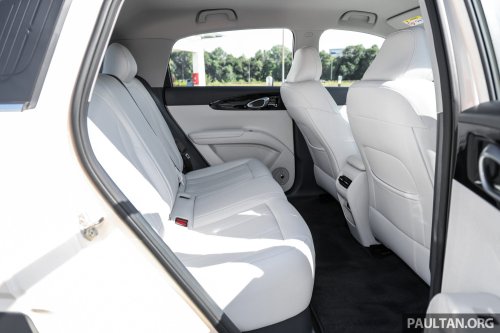 2027 Geely Xingyuan/EX2 spied – new wheels, column shifter; more range for Proton eMas 5 twin?