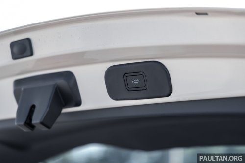 2027 Geely Xingyuan/EX2 spied – new wheels, column shifter; more range for Proton eMas 5 twin?