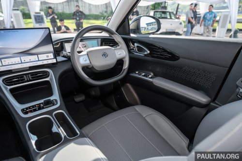 Geely EX2 in Thailand – Proton eMas 5, but with larger battery as standard, power seat, tonneau cover