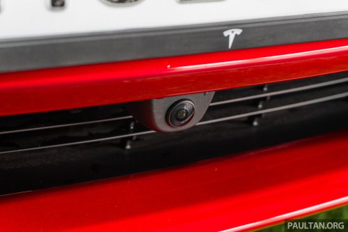 2026 Tesla Model 3 Long Range RWD in Malaysia – 750 km WLTP, indicator stalk, black badges, RM185k