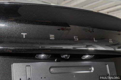 2026 Tesla Model 3 Long Range RWD in Malaysia – 750 km WLTP, indicator stalk, black badges, RM185k