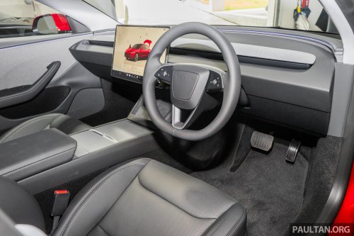 2026 Tesla Model 3 Long Range RWD in Malaysia – 750 km WLTP, indicator stalk, black badges, RM185k