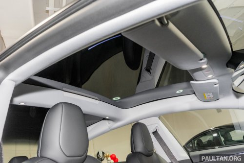 2026 Tesla Model 3 Long Range RWD in Malaysia – 750 km WLTP, indicator stalk, black badges, RM185k