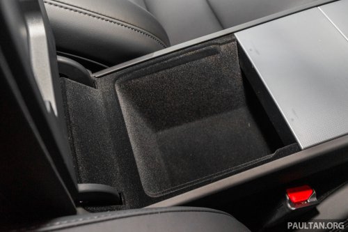 2026 Tesla Model 3 Long Range RWD in Malaysia – 750 km WLTP, indicator stalk, black badges, RM185k