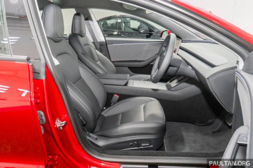 2026 Tesla Model 3 Long Range RWD in Malaysia – 750 km WLTP, indicator stalk, black badges, RM185k