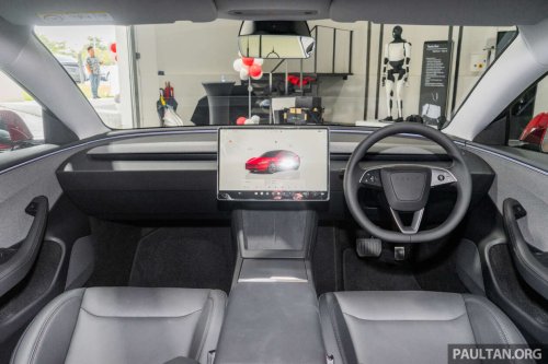 Tesla, RWD, 2026 Tesla Model 3 Long Range RWD in Malaysia – 750 km WLTP, indicator stalk, black badges, RM185k