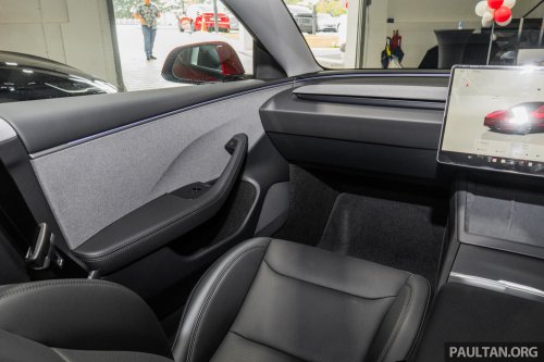 2026 Tesla Model 3 Long Range RWD in Malaysia – 750 km WLTP, indicator stalk, black badges, RM185k