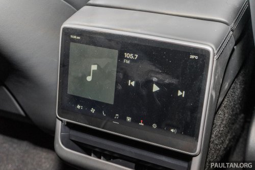 2026 Tesla Model 3 Long Range RWD in Malaysia – 750 km WLTP, indicator stalk, black badges, RM185k