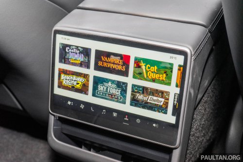 2026 Tesla Model 3 Long Range RWD in Malaysia – 750 km WLTP, indicator stalk, black badges, RM185k