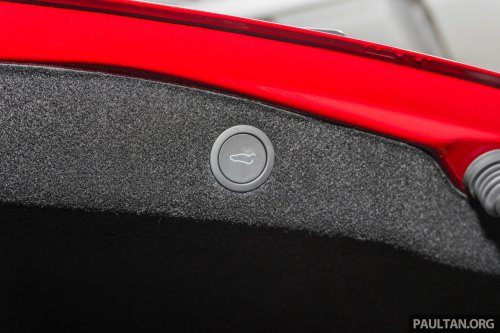 2026 Tesla Model 3 Long Range RWD in Malaysia – 750 km WLTP, indicator stalk, black badges, RM185k