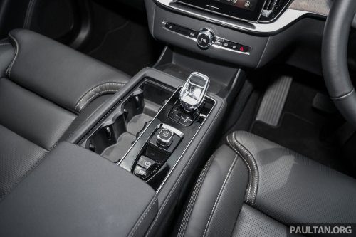 2026 Volvo XC90 facelift gets new Aurora Silver colour – B5 MHEV at RM418,888, T8 PHEV RM434,888