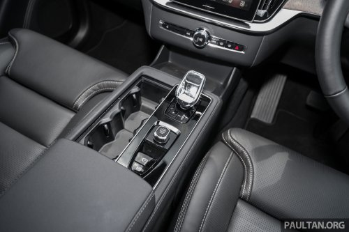 2026 Volvo XC90 facelift gets new Aurora Silver colour – B5 MHEV at RM418,888, T8 PHEV RM434,888
