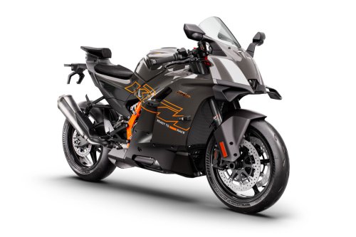2026 KTM 990 RC R enters supersports bike market