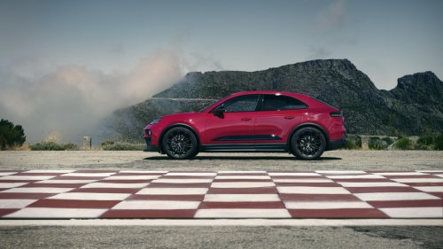 2026 Porsche Macan GTS – first EV version, 571 PS, 0-100 km/h 3.8 secs, 586 km WLTP, sports-tuned chassis