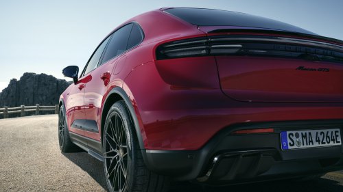 2026 Porsche Macan GTS – first EV version, 571 PS, 0-100 km/h 3.8 secs, 586 km WLTP, sports-tuned chassis
