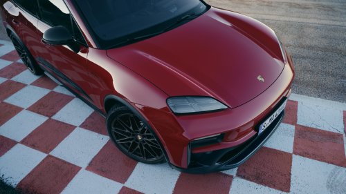 Porsche, Porsche Macan, 2026 Porsche Macan GTS – first EV version, 571 PS, 0-100 km/h 3.8 secs, 586 km WLTP, sports-tuned chassis