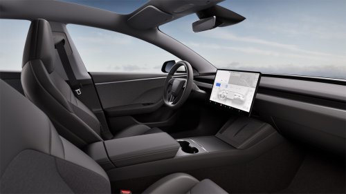 Tesla, Tesla Model Y, 2026 Tesla Model Y, Model 3 Standard – base models with up to 517 km range, no Autopilot, manual mirrors!