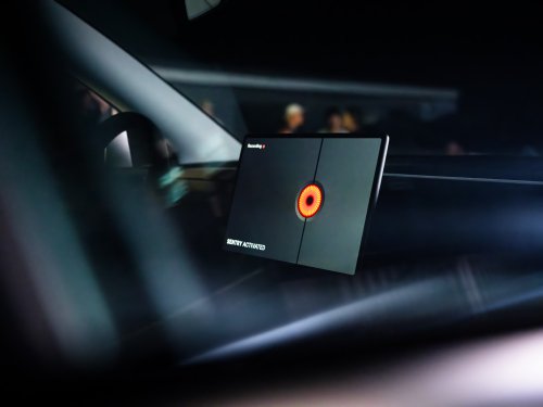 2026 Tesla Model Y, Model 3 Standard – base models with up to 517 km range, no Autopilot, manual mirrors!