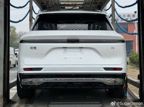 Zeekr, Zeekr 7X facelift to gain new bumpers, tailgate, 900-volt architecture – up to 1,320 kW DC fast charging?