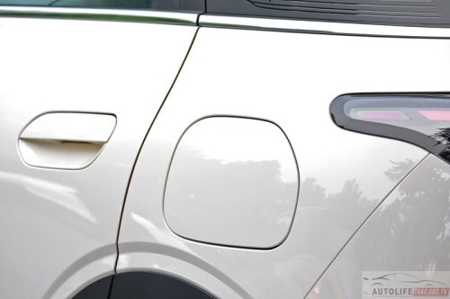 Geely EX2 in Thailand – Proton eMas 5, but with larger battery as standard, power seat, tonneau cover