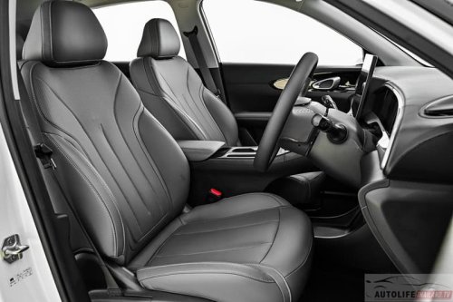 Geely EX2 in Thailand – Proton eMas 5, but with larger battery as standard, power seat, tonneau cover