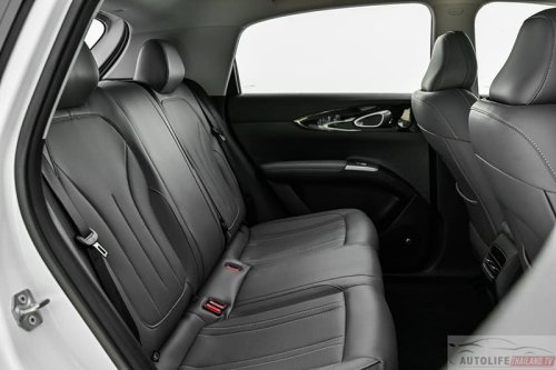 Geely EX2 in Thailand – Proton eMas 5, but with larger battery as standard, power seat, tonneau cover
