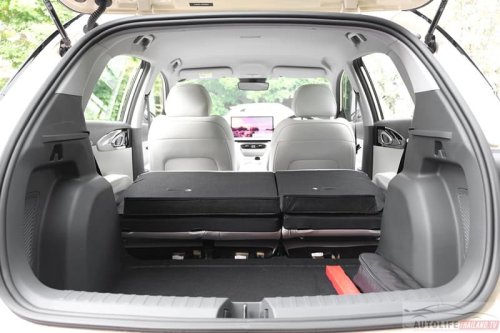 Geely EX2 in Thailand – Proton eMas 5, but with larger battery as standard, power seat, tonneau cover