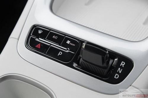 Geely EX2 in Thailand – Proton eMas 5, but with larger battery as standard, power seat, tonneau cover