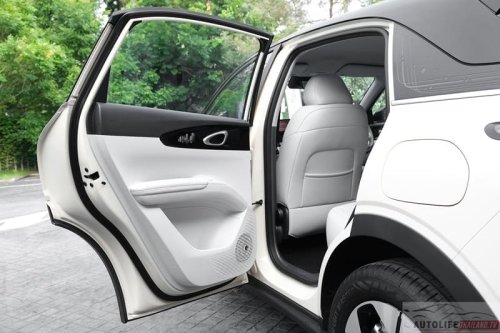 Geely EX2 in Thailand – Proton eMas 5, but with larger battery as standard, power seat, tonneau cover
