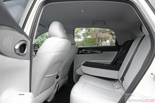 Geely EX2 in Thailand – Proton eMas 5, but with larger battery as standard, power seat, tonneau cover