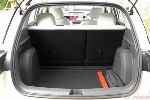 Geely EX2 in Thailand – Proton eMas 5, but with larger battery as standard, power seat, tonneau cover