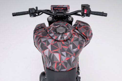 Honda shows V3R prototype at EICMA, 900 cc, V-three